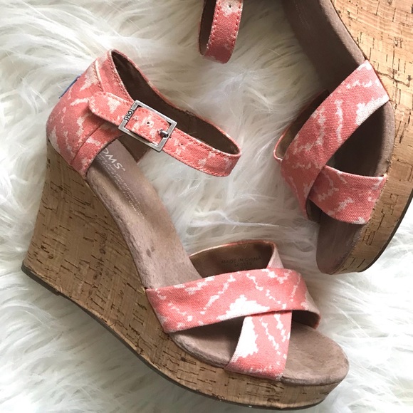 TOMS wedges - Picture 2 of 6